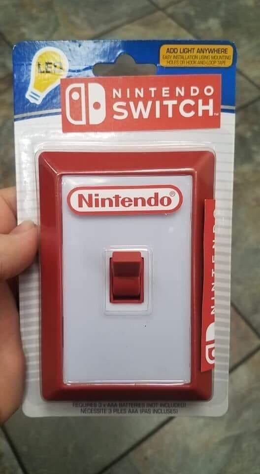 クリスマスプレゼントの Nintendo Switch がなんか違う 笑