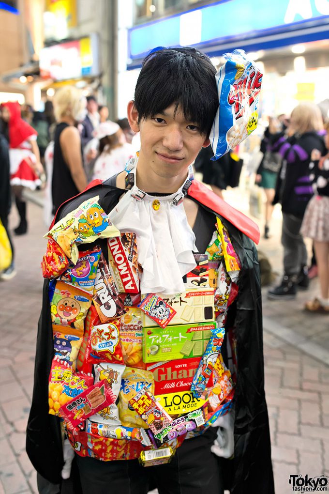 【渋谷ハロウィンおもしろ仮装画像】トリックオアトリート？ お菓子を身にまとう変な仮装がハロウィン渋谷に現れる（笑）