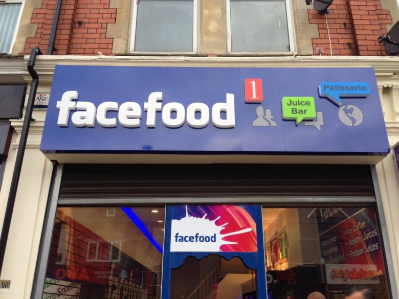 【海外パクリおもしろ画像】Facebookのパクり飲食店「facefood」（笑）