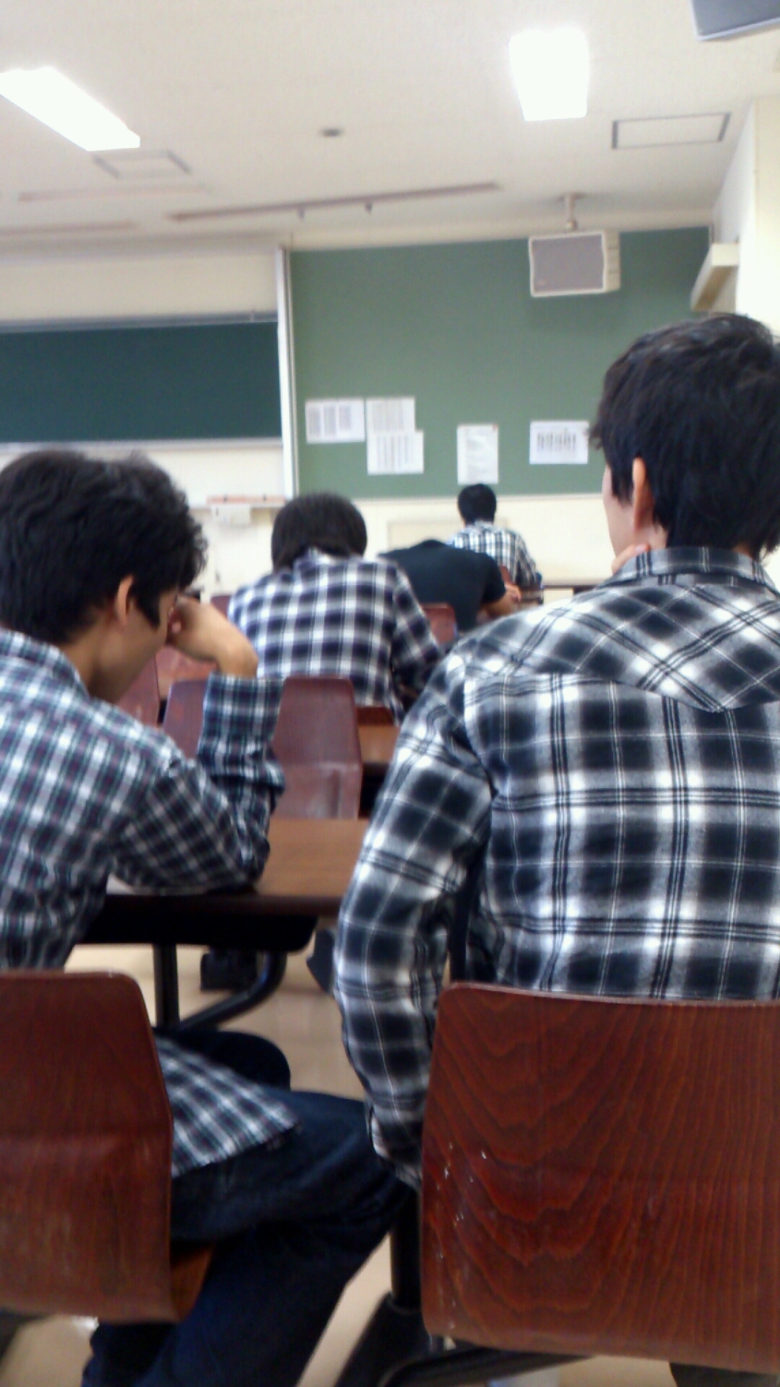 【量産型男子おもしろ画像】学校で見かけた量産型チェックシャツ男子たち（笑）
