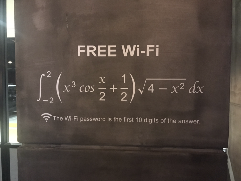 数学に詳しくないと繋げない、ロンドンのホテルのWi-Fiパスワード（笑）