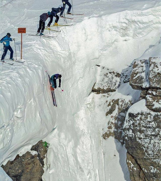 【スキーおもしろ画像】スキーですごい急斜面を滑り降りようとする人！